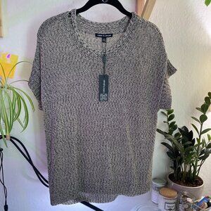 NWT Grey Textured Knit Short Sleeve Top L